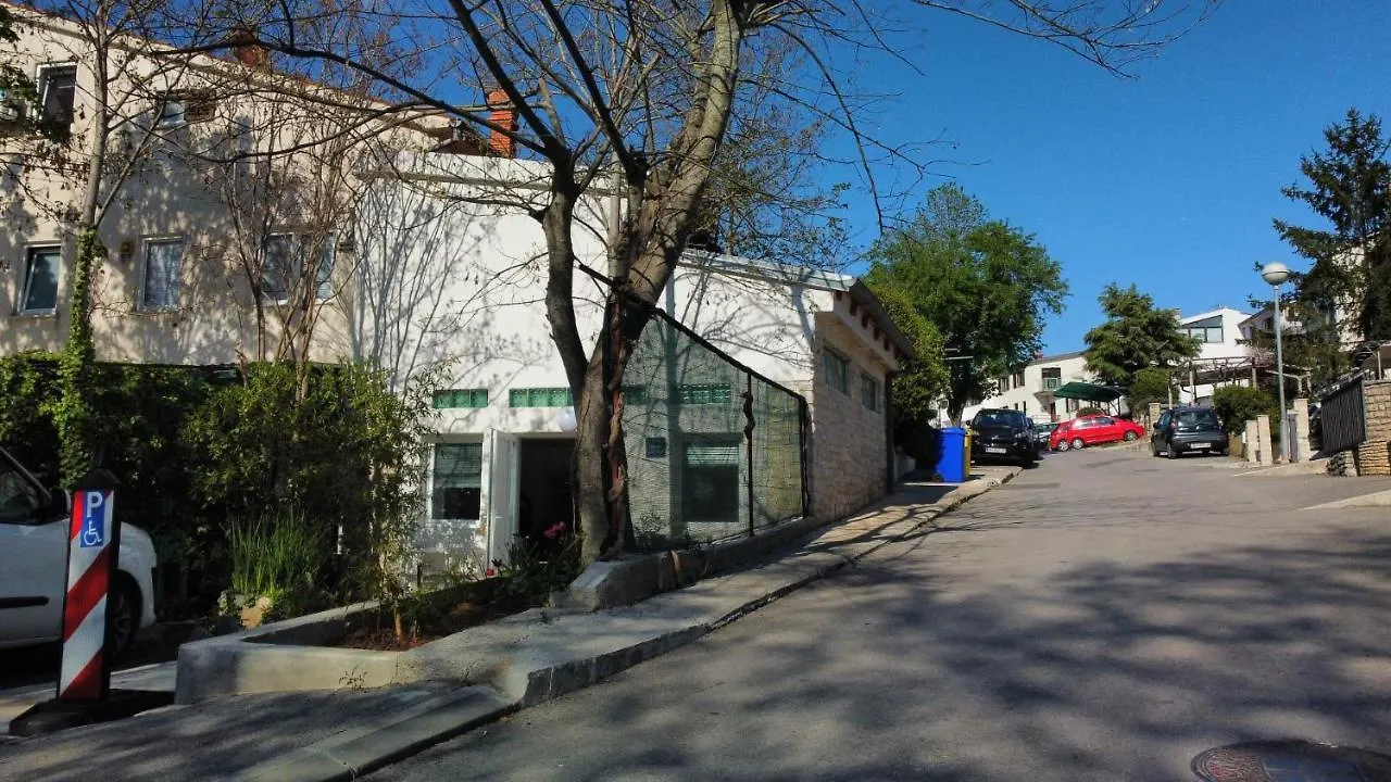 Apartments Mare Pola