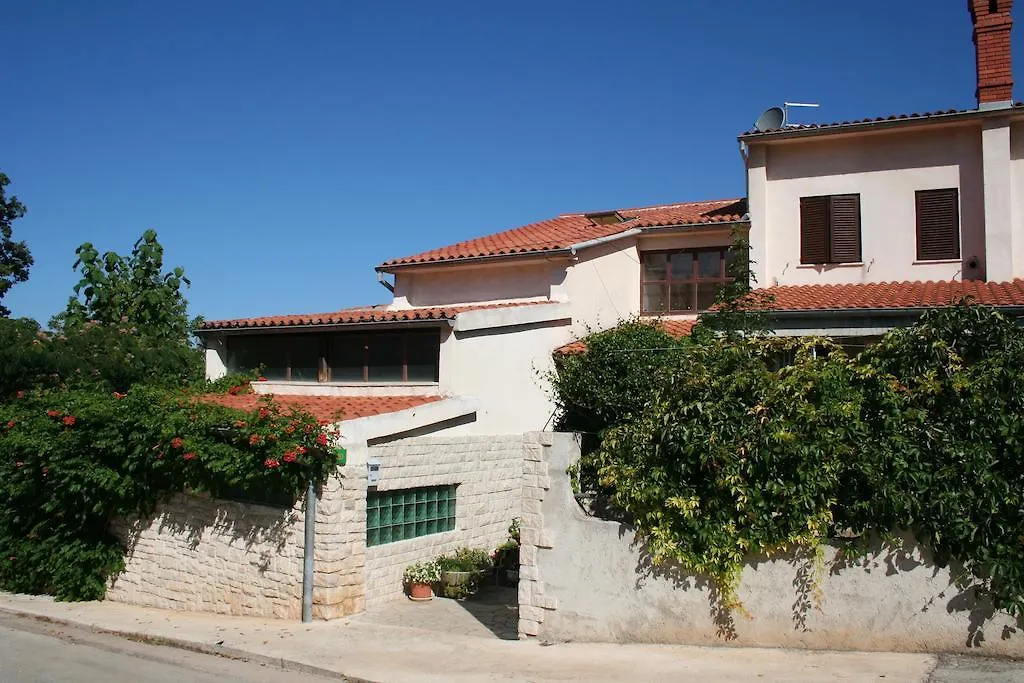 Apartments Mare Pola