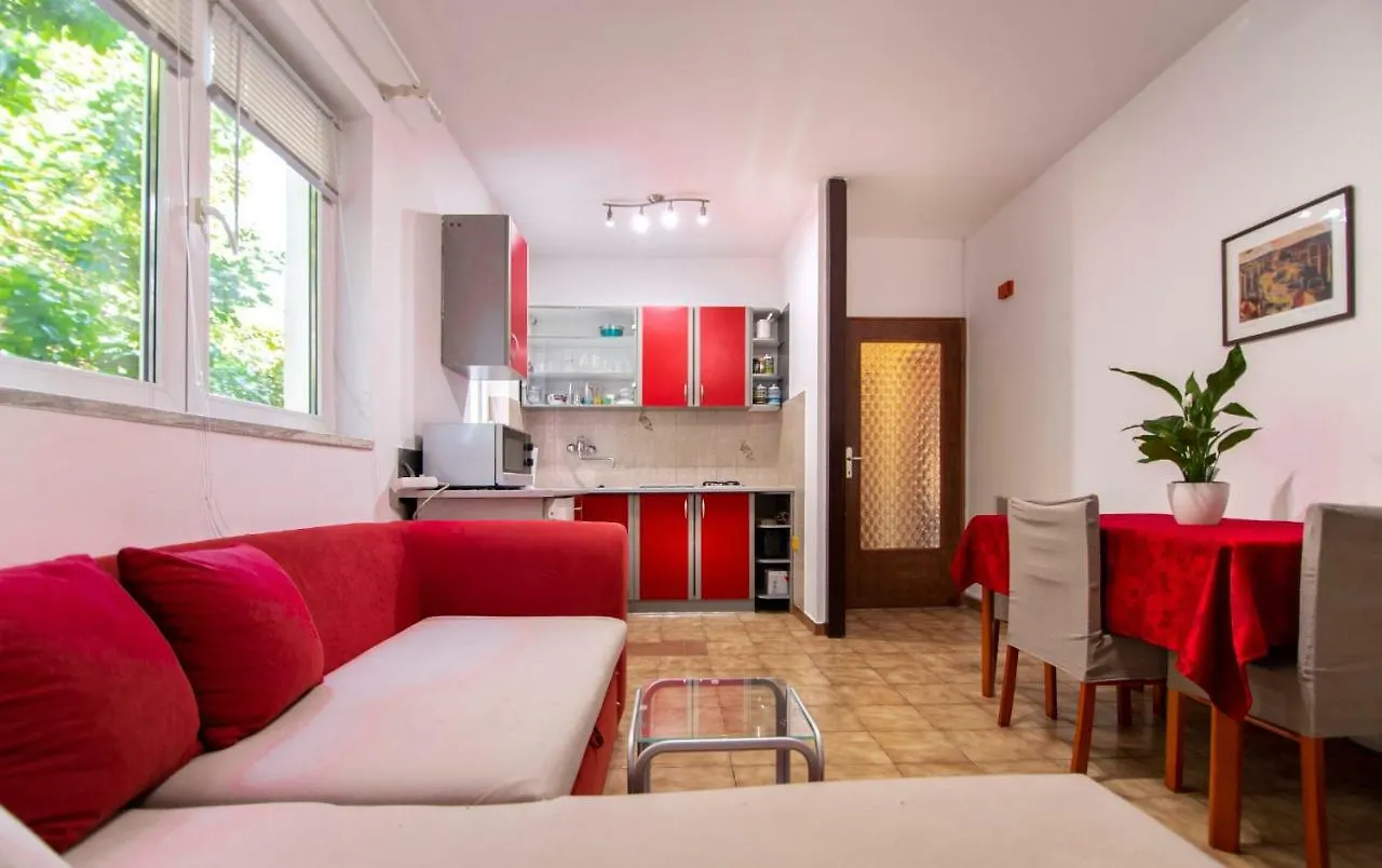 Apartments Mare Pola