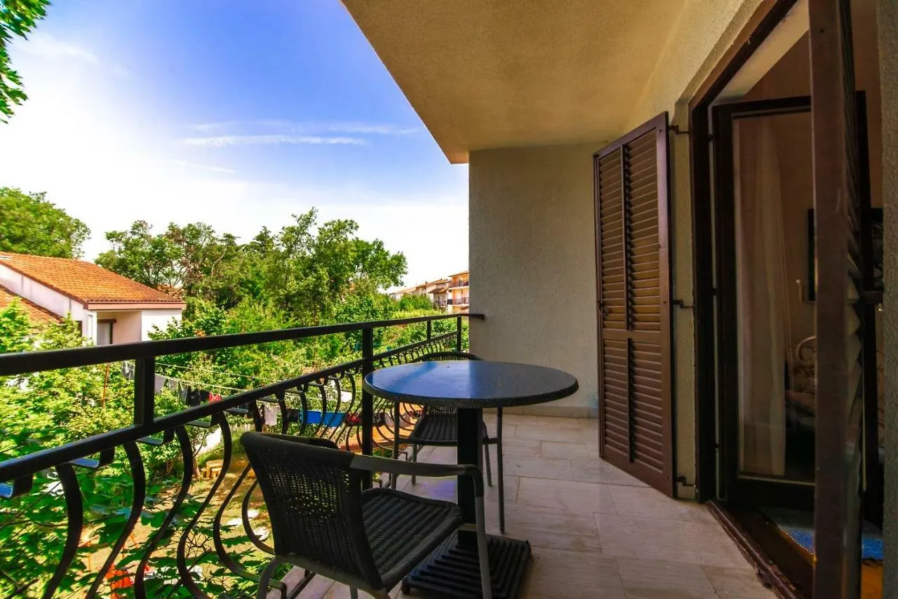 Apartments Mare Pola Croazia