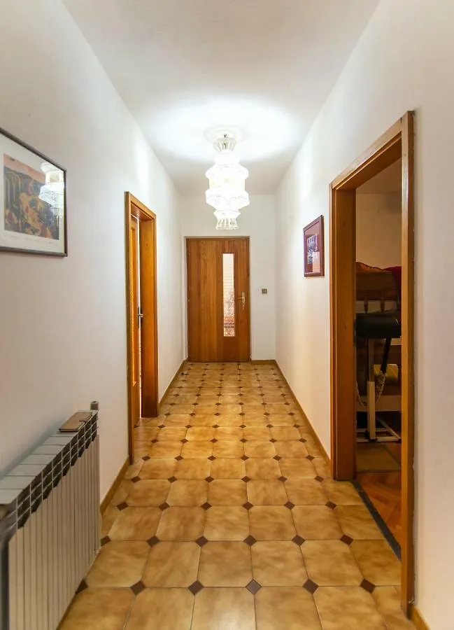 Apartments Mare Pola